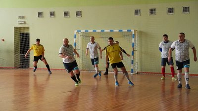 У Сумах відбувся чемпіонат міста з футзалу серед ветеранів У Сумах відбувся чемпіонат міста з футзалу серед ветеранів