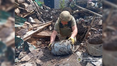 Збили ударний дрон в Корюківському районі: вибухотехніки знешкодили бойову частину