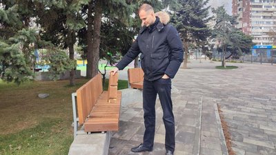 У Дніпрі фіксують прояви вандалізму у відремонтованих скверах У Дніпрі фіксують прояви вандалізму у відремонтованих скверах