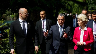 Україні потрібні не кредити, а гранти та інвестиції — експерт про конференцію в Лугано