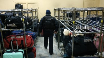 На Львівському залізничному вокзалі вибухівки не знайшли На Львівському залізничному вокзалі вибухівки не знайшли