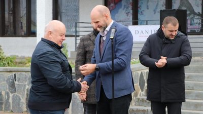 Другу партію автобусів отримала Житомирщина від уряду Естонії Другу партію автобусів отримала Житомирщина від уряду Естонії