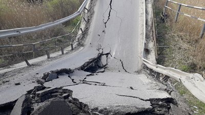 Попри заборону, дорогою їздили вантажівки. Що відомо про обвал мосту на Львівщині Попри заборону, дорогою їздили вантажівки. Що відомо про обвал мосту на Львівщині