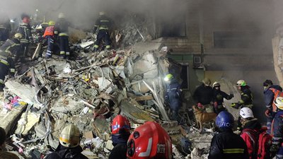 Кінологи Сумщини, які допомагали шукати людей під завалами багатоповерхівки, повернулися з Дніпра Кінологи Сумщини, які допомагали шукати людей під завалами багатоповерхівки, повернулися з Дніпра