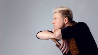 У Чернівцях зробили фотопроєкт про ЛГБТКІ-спільноту У Чернівцях зробили фотопроєкт про ЛГБТКІ-спільноту