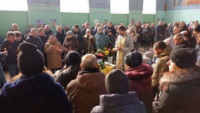 У Вільнянську попрощалися із військовослужбовцем Олексієм Безпальком У Вільнянську попрощалися із військовослужбовцем Олексієм Безпальком
