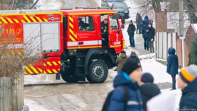 У Житомирі на пожежі врятували чоловіка – заснув нетверезим на дивані, котрий затлівся У Житомирі на пожежі врятували чоловіка – заснув нетверезим на дивані, котрий затлівся
