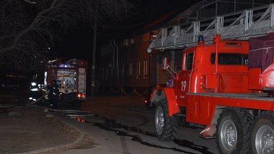 У Дніпрі з багатоповерхівки через сильне задимлення вогнеборці вивели 8 людей