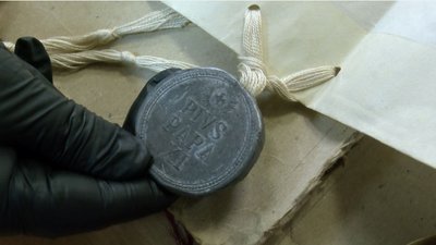 Волинський архів оцифрував історично цінні документи на пергаменті Волинський архів оцифрував історично цінні документи на пергаменті