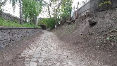 Черкасці вийшли на суботник Черкасці вийшли на суботник
