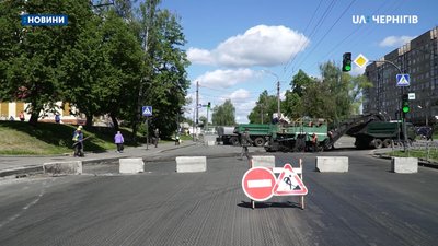 Затори у Чернігові: зранку через ремонтні роботи був ускладнений рух на декількох вулицях Затори у Чернігові: зранку через ремонтні роботи був ускладнений рух на декількох вулицях