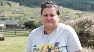 Замість асфальту та багатоповерхівок, ліси та гори. Як живуть переселенці з Харкова в селі на Буковині Замість асфальту та багатоповерхівок, ліси та гори. Як живуть переселенці з Харкова в селі на Буковині