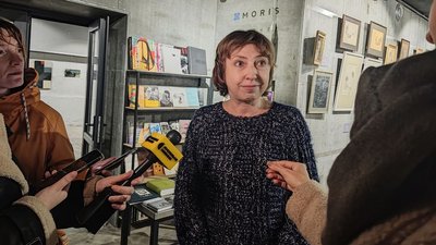 "Якщо ми не навчимося вивчати уроки історії, вона знову повториться". В Івано-Франківську презентували книгу "Моя УПА" "Якщо ми не навчимося вивчати уроки історії, вона знову повториться". В Івано-Франківську презентували книгу "Моя УПА"