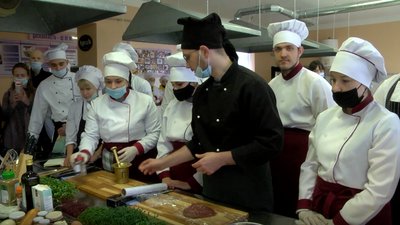У херсонському училищі відкрили гастрономічну лабораторію У херсонському училищі відкрили гастрономічну лабораторію