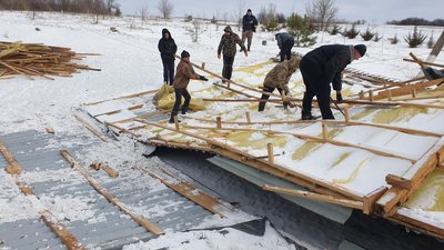 У Коломийчисі зірвало дах з адмінбудівлі У Коломийчисі зірвало дах з адмінбудівлі