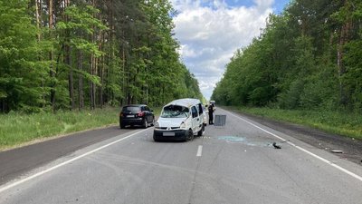 В аварії у Рівненському районі загинув пасажир легковика В аварії у Рівненському районі загинув пасажир легковика