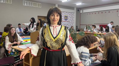 Ольга Бурило, керівниця болгарського культурно-просвітницького клубу Тернопільщини Ольга Бурило, керівниця болгарського культурно-просвітницького клубу Тернопільщини