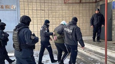 У Вінниці іноземець, що перебуває у міжнародному розшуку, влаштував дрифт