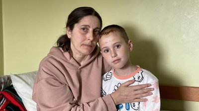 Пройшов через весь мозок: уламок російського снаряда влучив у голову дівчинці з Миколаївщини Пройшов через весь мозок: уламок російського снаряда влучив у голову дівчинці з Миколаївщини