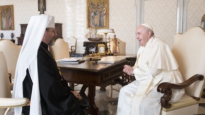 Глава УГКЦ подарував Папі Римському уламок російської міни