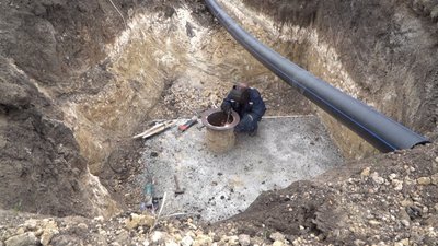 Бурять нові свердловини. Комунальники Миколаєва працюють над відновленням централізованого водопостачання
