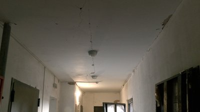 Пошкоджений внаслідок авіаудару будинок на вулиці Чорновола у Чернігові планують відремонтувати Пошкоджений внаслідок авіаудару будинок на вулиці Чорновола у Чернігові планують відремонтувати