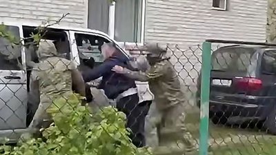 Затримання чоловіків у Ратному під час перевірки документів ТЦК та СП