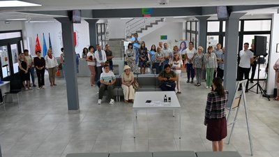 Під час погашення марки отцю Миколі Малюжинському Під час погашення марки отцю Миколі Малюжинському