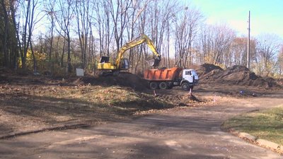 У Хмельницькому компанія, яка спеціалізується на будівництві доріг, почала будівництво шкільного укриття У Хмельницькому компанія, яка спеціалізується на будівництві доріг, почала будівництво шкільного укриття