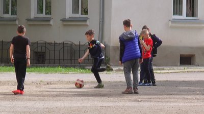 Останні дзвоники в інноваційному форматі. Як закінчиться навчальний рік у Франківську Останні дзвоники в інноваційному форматі. Як закінчиться навчальний рік у Франківську