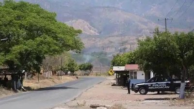 Члени наркокартелю Мексики скинули дрони з вибухівкою на поліцію