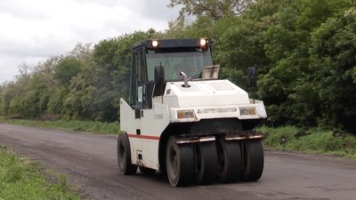 На Луганщині триває ремонт траси Чугуїв – Мілове На Луганщині триває ремонт траси Чугуїв – Мілове