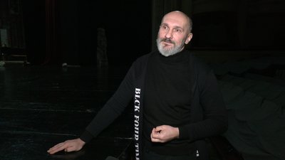 "Друге життя" вистави "Сліпий": у Чернігівському обласному муздрамтеатрі готуються до показу опери-містерії "Друге життя" вистави "Сліпий": у Чернігівському обласному муздрамтеатрі готуються до показу опери-містерії