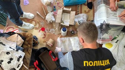 На Хмельниччині викрили злочинну групу, яку підозрюють у виготовленні амфетаміну