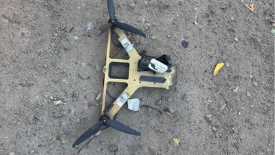 дрон на оптоволокні