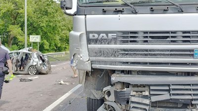 На Рівненщині студенти-іноземці втрапили в ДТП. Двоє загиблих, троє травмованих На Рівненщині студенти-іноземці втрапили в ДТП. Двоє загиблих, троє травмованих