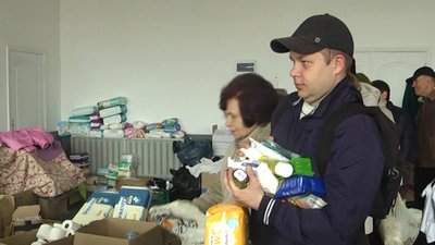 Понад 10 тисяч житомирян за час війни отримали допомогу від волонтерів організації "Все робимо самі" Понад 10 тисяч житомирян за час війни отримали допомогу від волонтерів організації "Все робимо самі"