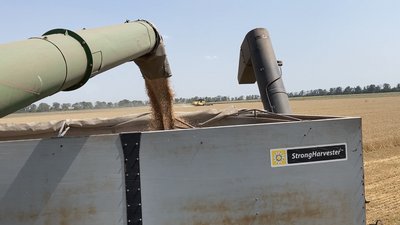 Жнива на розмінованому полі у Барвінківській громаді Харківської області Жнива на розмінованому полі у Барвінківській громаді Харківської області