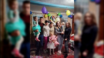 Оксана каже, що жили з чоловіком душа в душу, мають трьох дітей та чотирьох внуків. Оксана каже, що жили з чоловіком душа в душу, мають трьох дітей та чотирьох внуків.