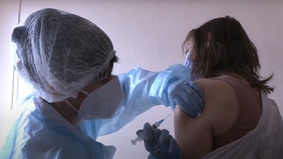 Стало відомо, скільки доз CoronaVac та Pfizer отримає Харківщина