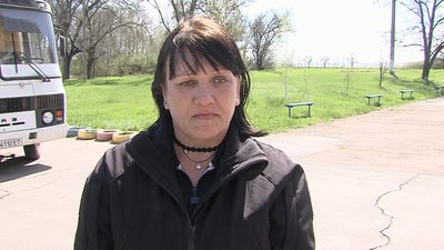 На Запоріжжі відкрили меморіальну дошку на честь військовослужбовця Олександра Давиденка На Запоріжжі відкрили меморіальну дошку на честь військовослужбовця Олександра Давиденка