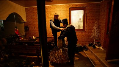 "Ніхто не скаже, про що це, але це в нас у крові". Пошук сенсів у чистому мистецтві Маланки "Ніхто не скаже, про що це, але це в нас у крові". Пошук сенсів у чистому мистецтві Маланки