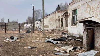 "Ні води, ні світла, ні газу, ні їжі.. оце ми так сиділи". Історії переселенців із Рижівки, що на Сумщині "Ні води, ні світла, ні газу, ні їжі.. оце ми так сиділи". Історії переселенців із Рижівки, що на Сумщині