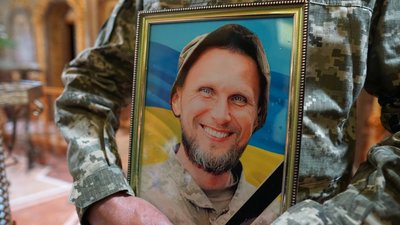 У сумському храмі Георгія Переможця попрощалися з війсковим, що загинув на Донеччині