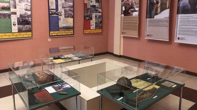 В Івано-Франківську відбулися урочистості напередодні Дня Соборності України В Івано-Франківську відбулися урочистості напередодні Дня Соборності України