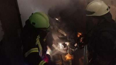 Пожежники під час виконання операції
