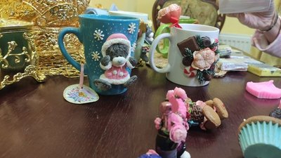 Інженерка з Тернополя перетворює звичайні горнята на дизайнерські Інженерка з Тернополя перетворює звичайні горнята на дизайнерські