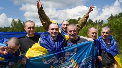 Двоє бійців з Миколаївщини повернулись додому в рамках обміну 5 червня 2026 року