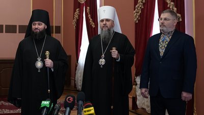 До Чернівців прибув настоятель ПЦУ Епіфаній, щоб представити нового керівника Чернівецько-Буковинської єпархії