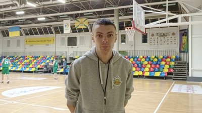 Віталій Харкавий, головний тренер баскетбольного клубу "Тернопіль-ДЮСШ" Віталій Харкавий, головний тренер баскетбольного клубу "Тернопіль-ДЮСШ"